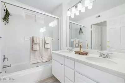 3098 Espana Lane, Thousand Oaks, CA 91362 - Photo 33