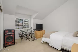 2944 Shadow Brook Ln, Westlake Village, CA 91361 - Photo 17