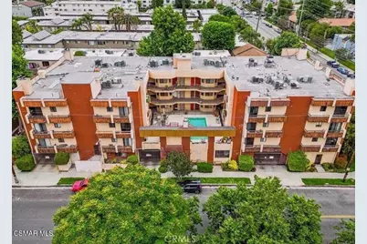 8710 Independence Avenue #307, Canoga Park, CA 91304 - Photo 3