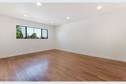 8710 Independence Avenue #307, Canoga Park, CA 91304 - Photo 23