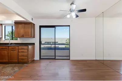 8710 Independence Avenue #307, Canoga Park, CA 91304 - Photo 11
