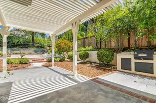 6421 Smoke Tree Ave, Oak Park, CA 91377 - Photo 55
