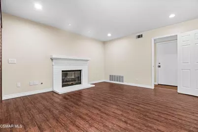 6421 Smoke Tree Avenue, Oak Park, CA 91377 - Photo 15