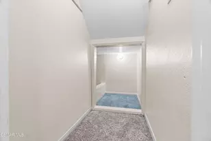 6421 Smoke Tree Ave, Oak Park, CA 91377 - Photo 29