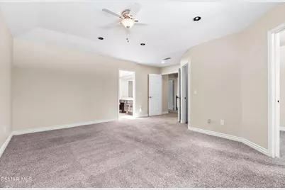 6421 Smoke Tree Avenue, Oak Park, CA 91377 - Photo 33