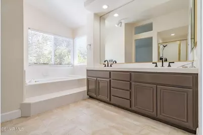 15621 Harte Lane, Moorpark, CA 93021 - Photo 45