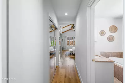 7039 Sylvia Avenue, Reseda, CA 91335 - Photo 15