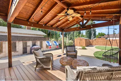 7039 Sylvia Avenue, Reseda, CA 91335 - Photo 35