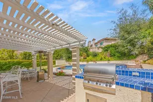 239 Chantilly Cir, Simi Valley, CA 93065 - Photo 29