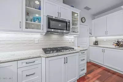 239 Chantilly Circle, Simi Valley, CA 93065 - Photo 11