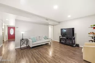6524 Menlo St, Simi Valley, CA 93063 - Photo 19
