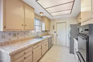 11 N Madrid Ave, Thousand Oaks, CA 91320 - Photo 5