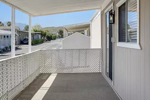 144 La Fortuna, Newbury Park, CA 91320 - Photo 47
