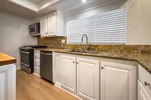 144 La Fortuna, Newbury Park, CA 91320 - Photo 21