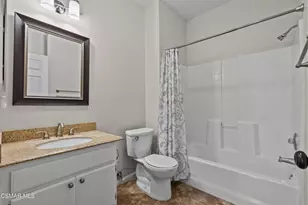 11639 Countrysprings Ct, Moorpark, CA 93021 - Photo 27
