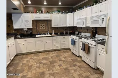 17 Via Rosal, Camarillo, CA 93012 - Photo 17