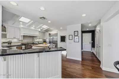 987 Brookview Avenue, Westlake Village, CA 91361 - Photo 25
