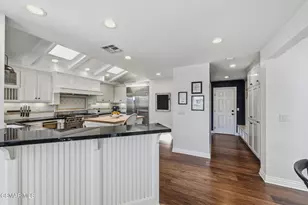 987 Brookview Ave, Westlake Village, CA 91361 - Photo 25