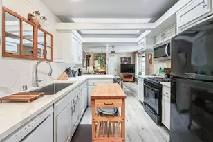 2771 Lakeridge Ln, Westlake Village, CA 91361 - Photo 13