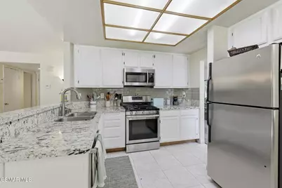 37732 Clark Court, Palmdale, CA 93552 - Photo 13
