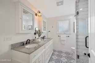 23649 Aetna St, Woodland Hills, CA 91367 - Photo 13