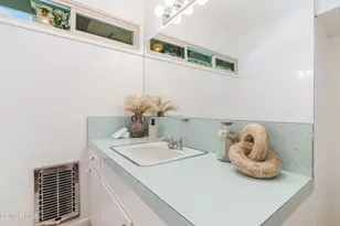 6749 Zumirez Dr, Malibu, CA 90265 - Photo 27
