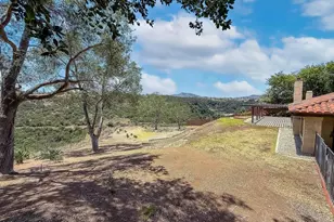 1810 Calle Salto, Thousand Oaks, CA 91360 - Photo 55