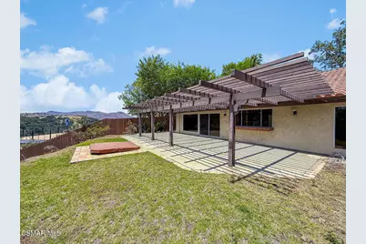 1810 Calle Salto, Thousand Oaks, CA 91360 - Photo 53