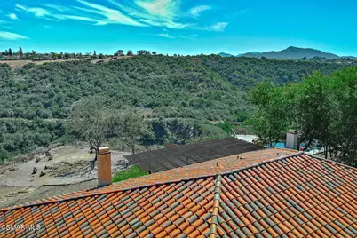 1810 Calle Salto, Thousand Oaks, CA 91360 - Photo 73