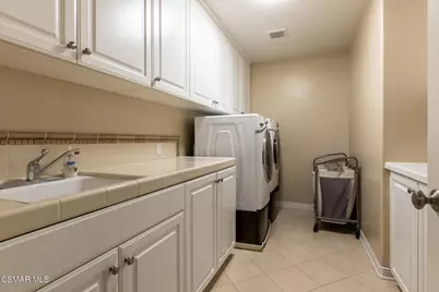 1508 Warm Springs Avenue, Thousand Oaks, CA 91320 - Photo 35