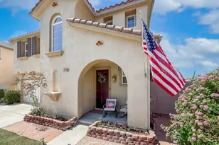 27261 Sterling Grove Ln, Canyon Country, CA 91387 - Photo 3