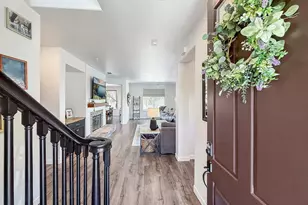 27261 Sterling Grove Ln, Canyon Country, CA 91387 - Photo 5