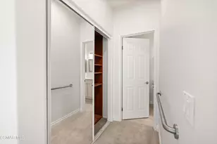 4839 La Vella Dr, Oak Park, CA 91377 - Photo 11