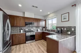 6838 Simmons Way, Moorpark, CA 93021 - Photo 11