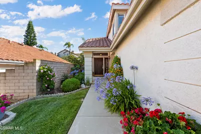 758 Cranmont Court, Simi Valley, CA 93065 - Photo 3