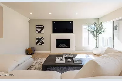 1725 Royal Saint George Drive, Westlake Village, CA 91362 - Photo 7