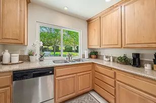 13842 Wheeler Ave, Sylmar, CA 91342 - Photo 17