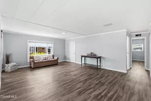 15750 Arroyo Dr, Moorpark, CA 93021 - Photo 17