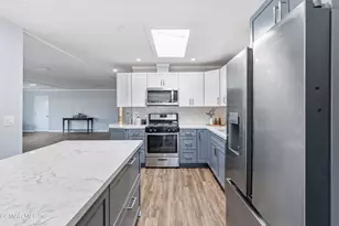 15750 Arroyo Dr, Moorpark, CA 93021 - Photo 13