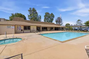 15750 Arroyo Dr, Moorpark, CA 93021 - Photo 35