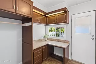 15750 Arroyo Dr, Moorpark, CA 93021 - Photo 27