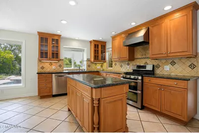 6626 Oak Forest Drive, Oak Park, CA 91377 - Photo 19