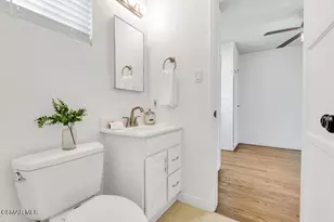 19910 Enadia Way, Winnetka, CA 91306 - Photo 31