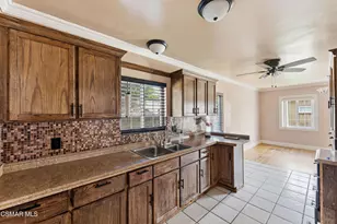 20709 Schoolcraft St, Winnetka, CA 91306 - Photo 11