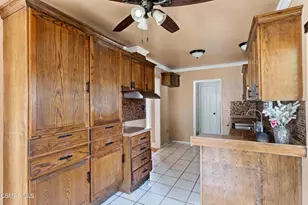 20709 Schoolcraft St, Winnetka, CA 91306 - Photo 9