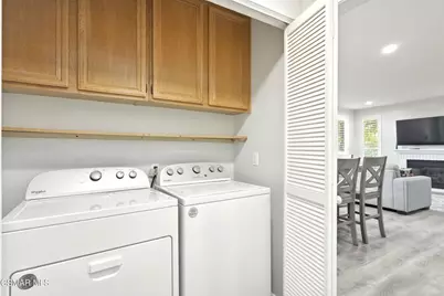 280 Ridgeton Lane #A, Simi Valley, CA 93065 - Photo 23