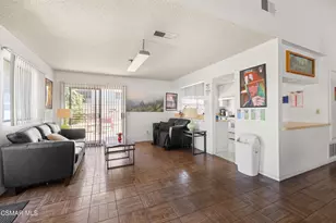 246 Dinsmore Dr, Thousand Oaks, CA 91362 - Photo 19