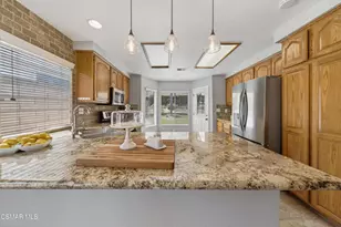3072 Lamplighter St, Simi Valley, CA 93065 - Photo 5