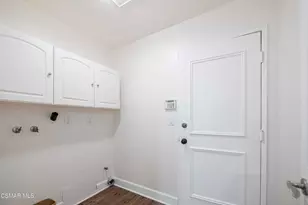 27555 Freetown Ln, Agoura Hills, CA 91301 - Photo 31