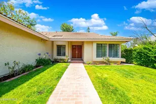 27555 Freetown Ln, Agoura Hills, CA 91301 - Photo 5